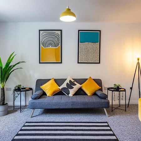 Fantastic Apartment, Short Distance From City Centre, Free Parking Nottingham Bagian luar foto